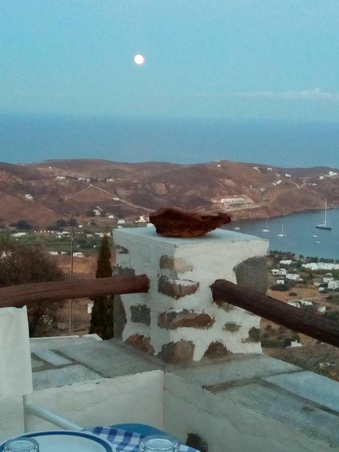 Traditional Stone House With Breathtaking View Serifos Town Eksteriør bilde
